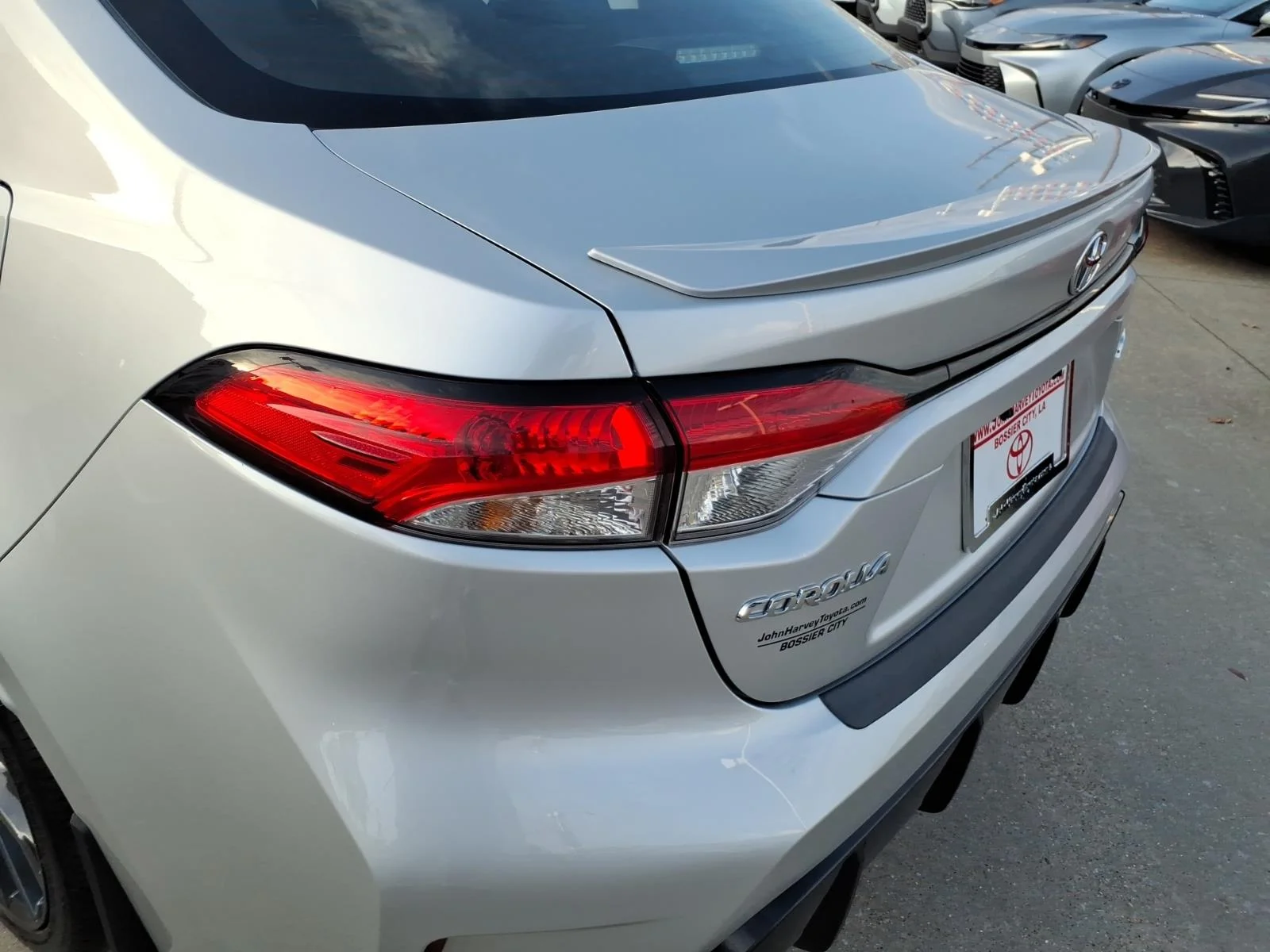 Certified Used 2025 Classic Silver Metallic Toyota SE image 18