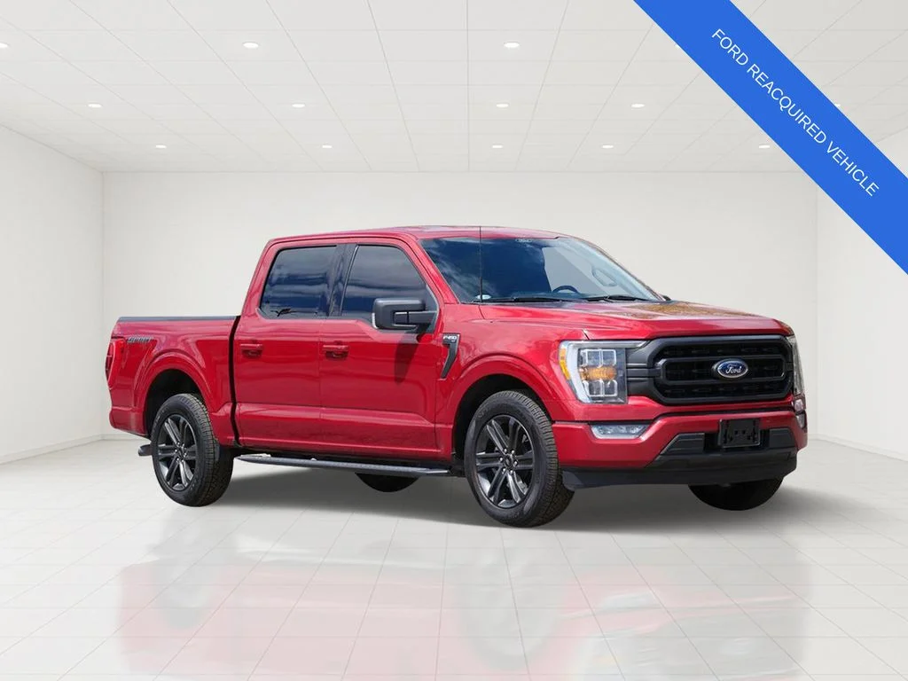 Used 2022 Red Ford XLT image 1