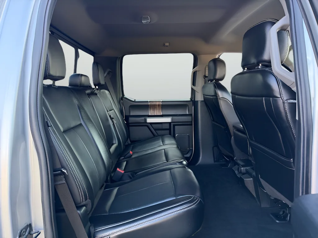 Used 2019 Silver Ford Lariat image 24