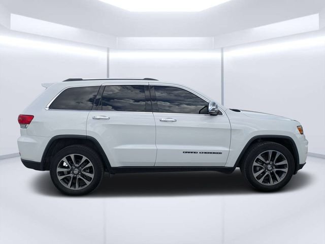 Used 2018 White Jeep Limited image 2