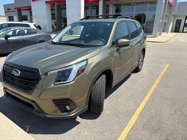 2024 Subaru Forester Premium