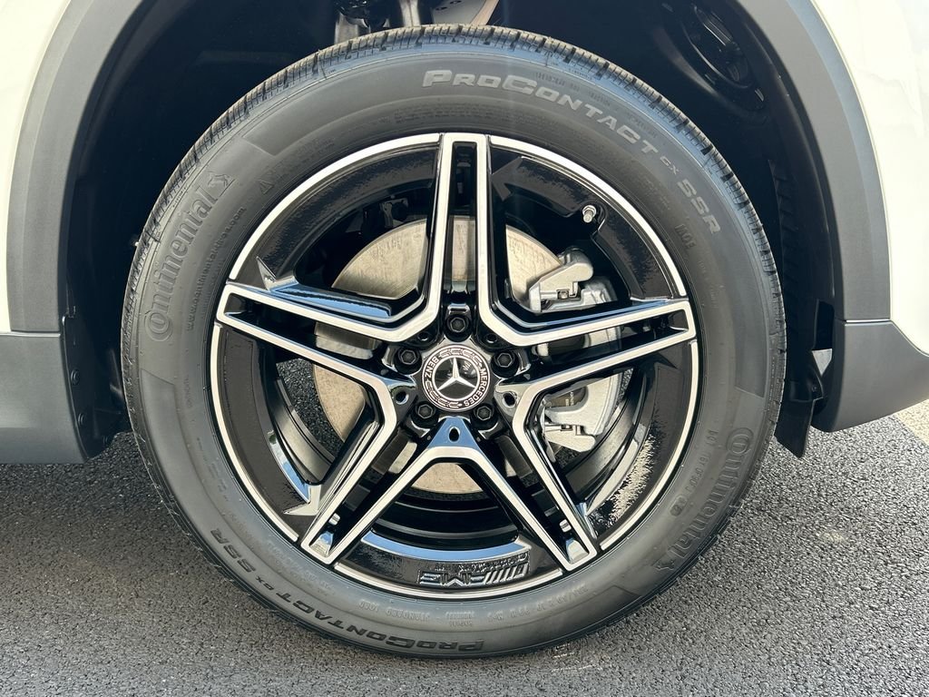 New 2026 Polar White Mercedes-Benz GLA250 image 36