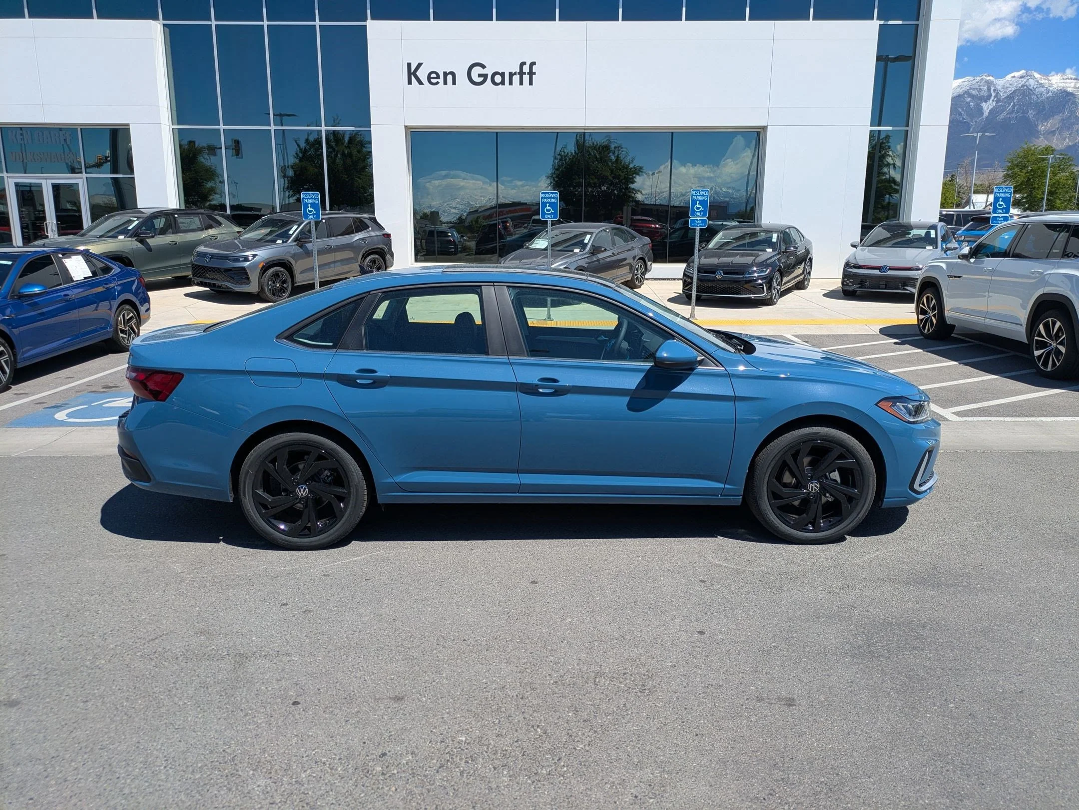 New 2026 Monterey Blue Pearl Volkswagen SE image 2