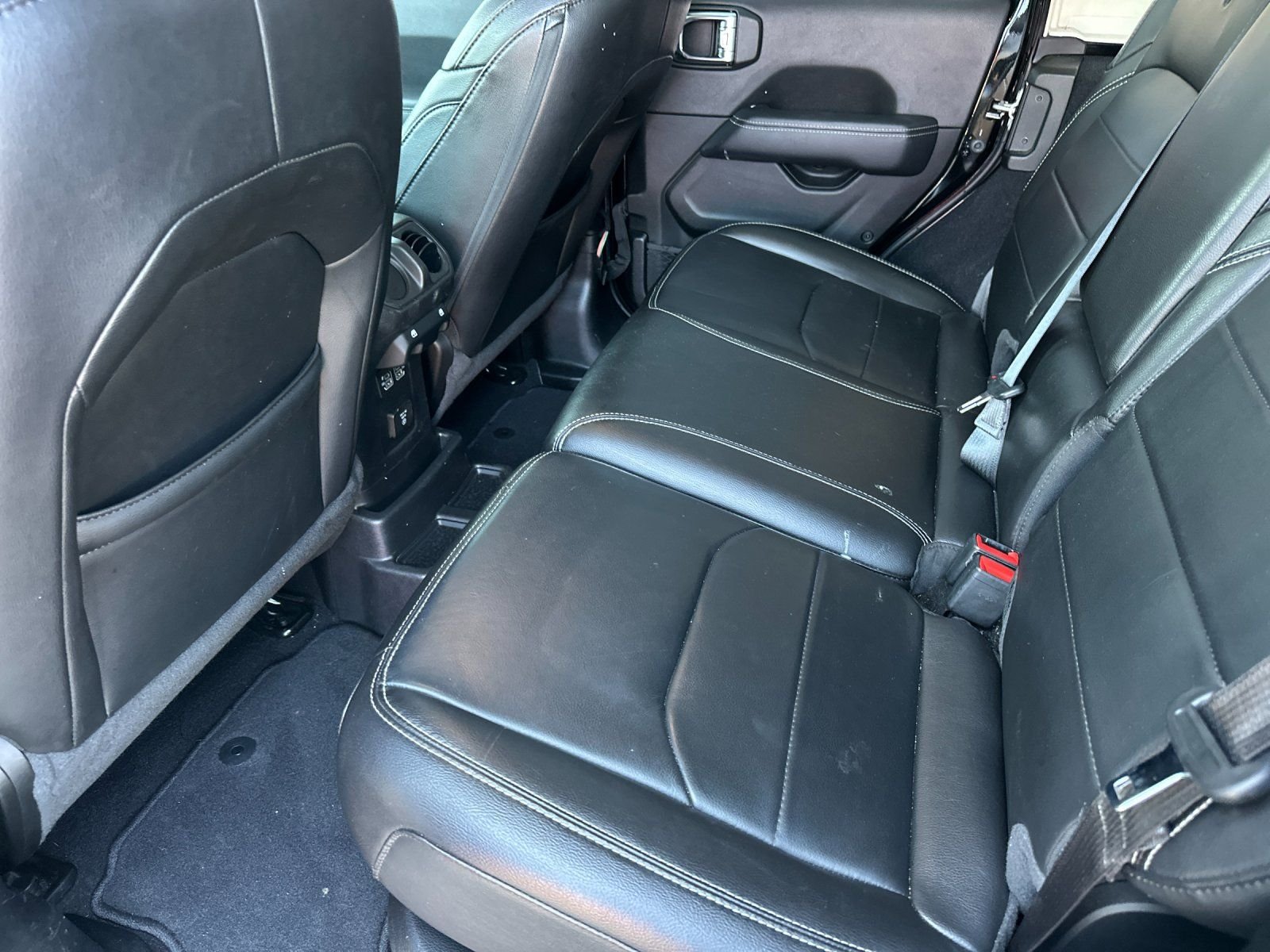 Used 2023 Black Clearcoat Jeep Sahara 4xe image 11