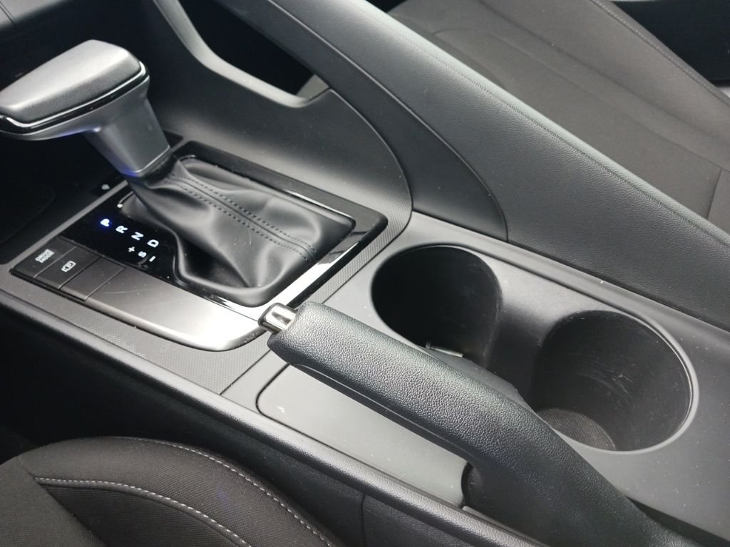 2025 Hyundai Elantra SEL - Photo 25