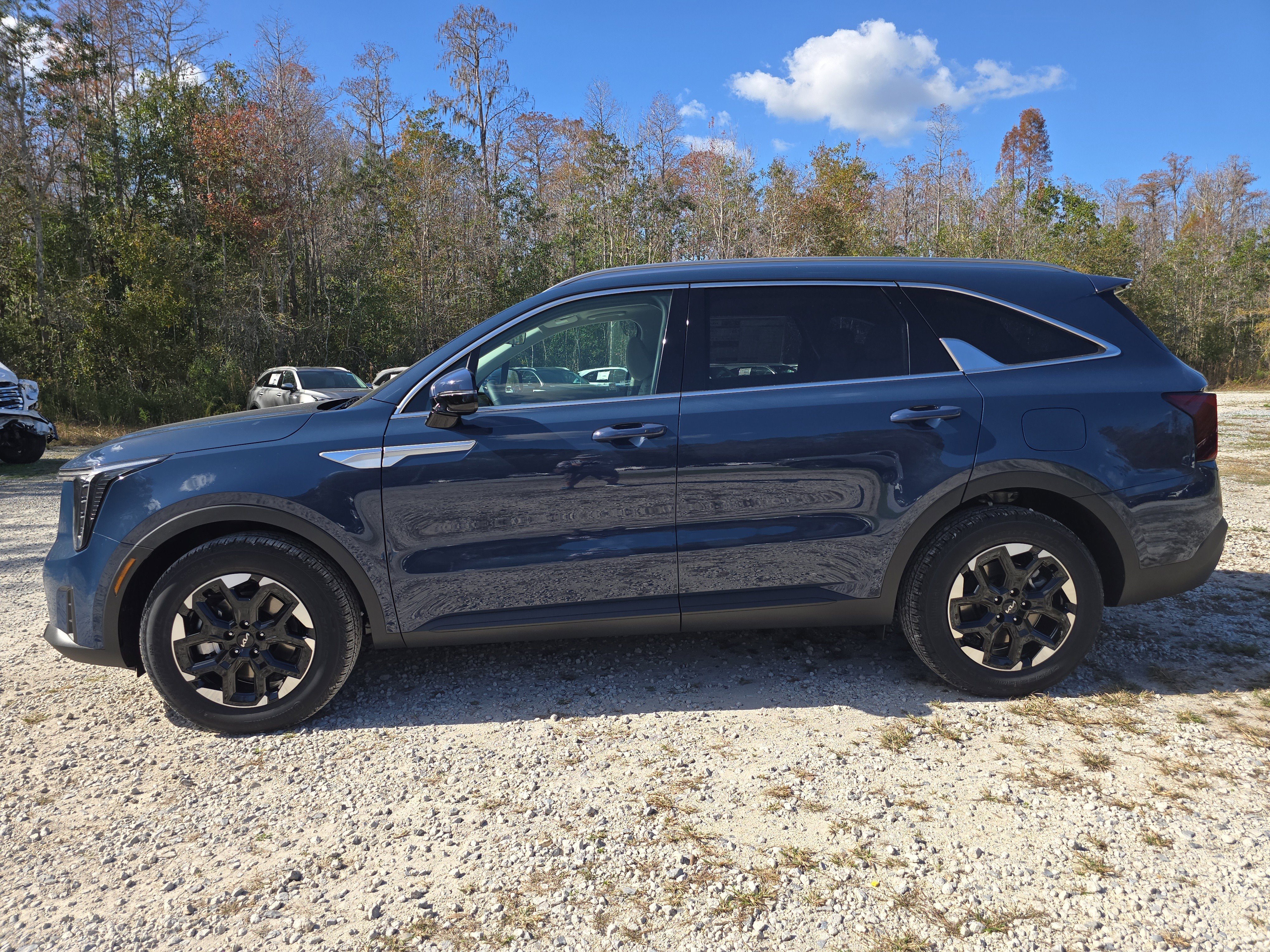 New 2026 Midnight Lake Blue Kia S image 5