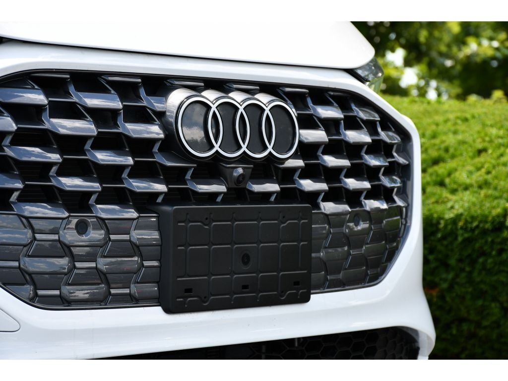 Used 2025 Arkona White Audi Premium image 11