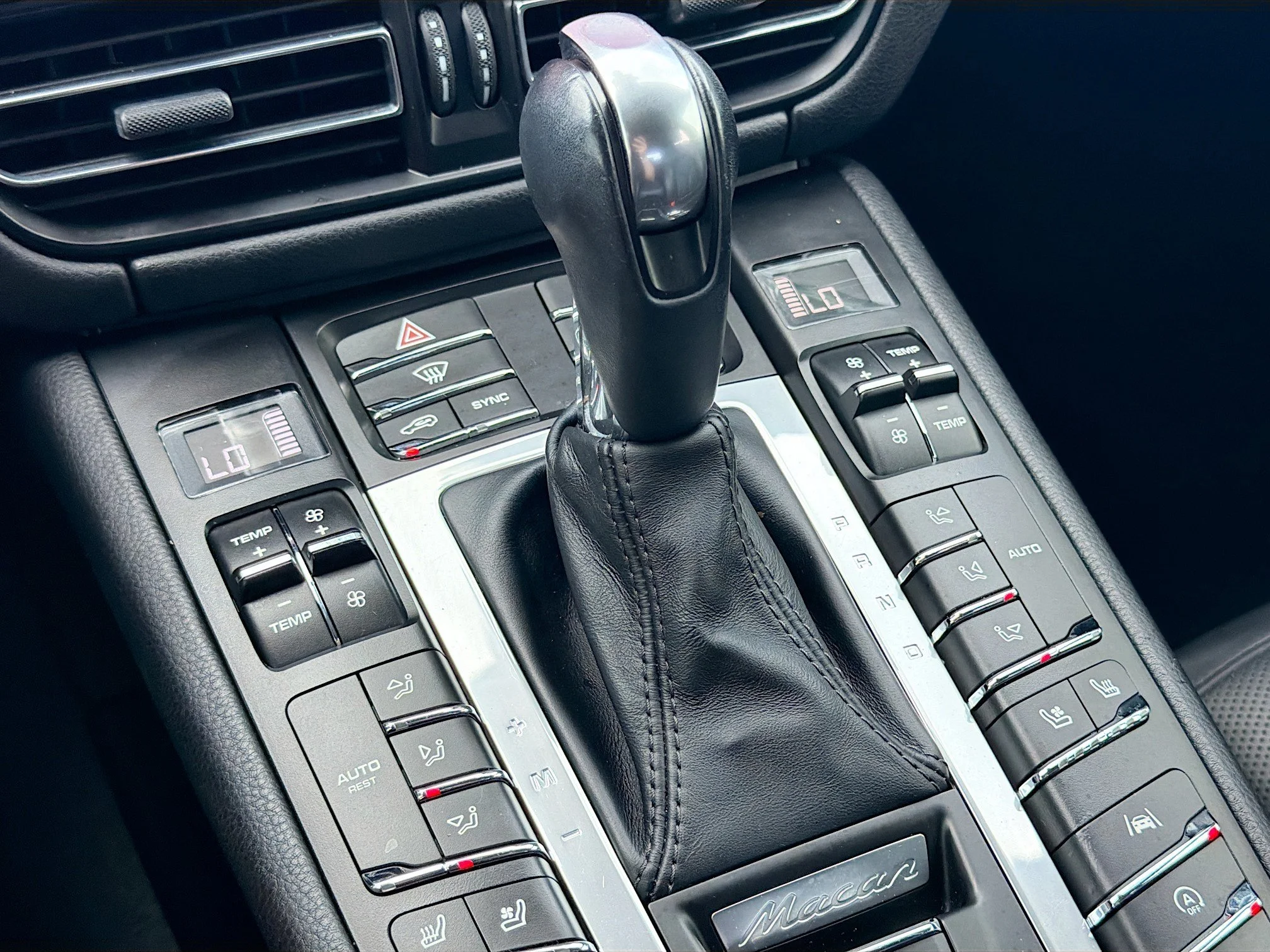 Used 2019 Jet Black Metallic Porsche Base image 29
