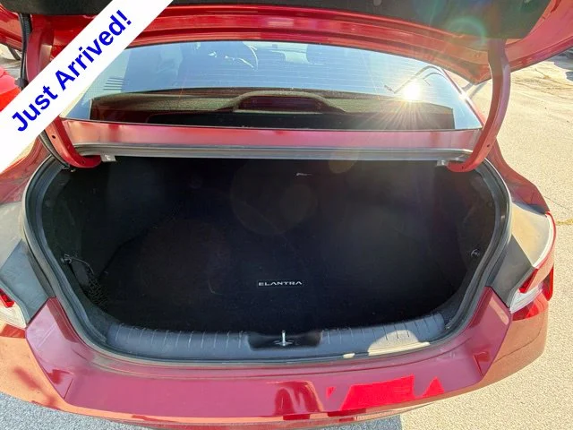 Used 2022 Red Hyundai Blue image 33
