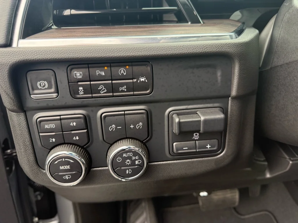 Used 2025 Sterling Gray Metallic Chevrolet Z71 image 24