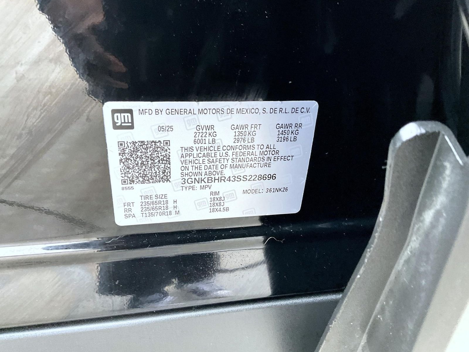 Used 2025 Black Chevrolet 2LT image 25