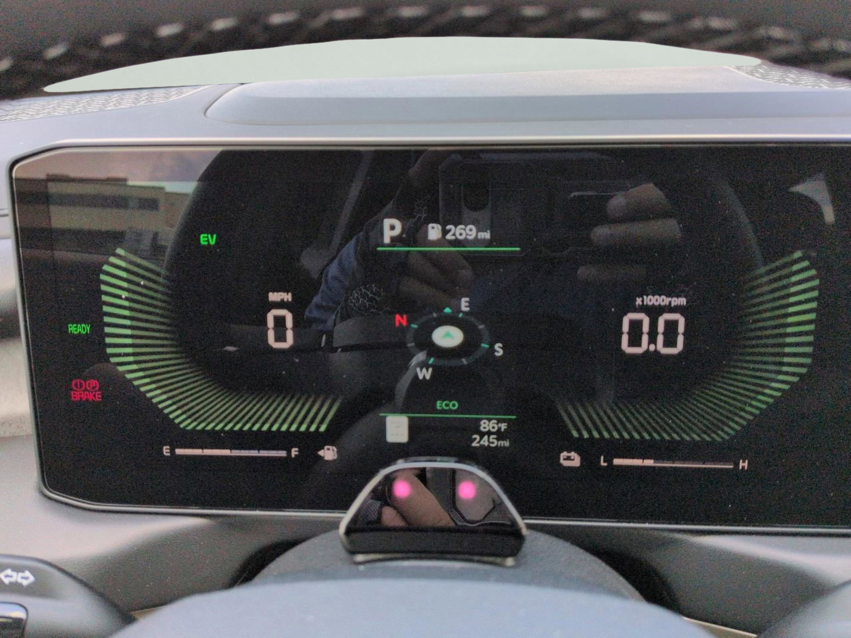 New 2027 Glacial White Pearl Kia EX image 30