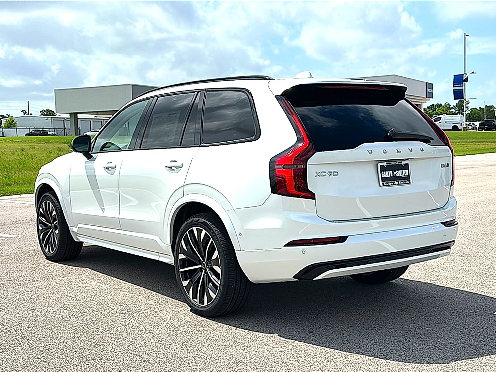 2026 Volvo XC90 Ultra - Photo 6