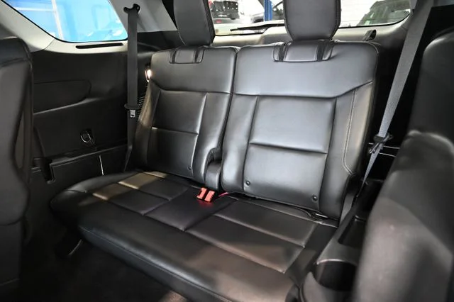 Used 2022 Black Ford XLT image 12