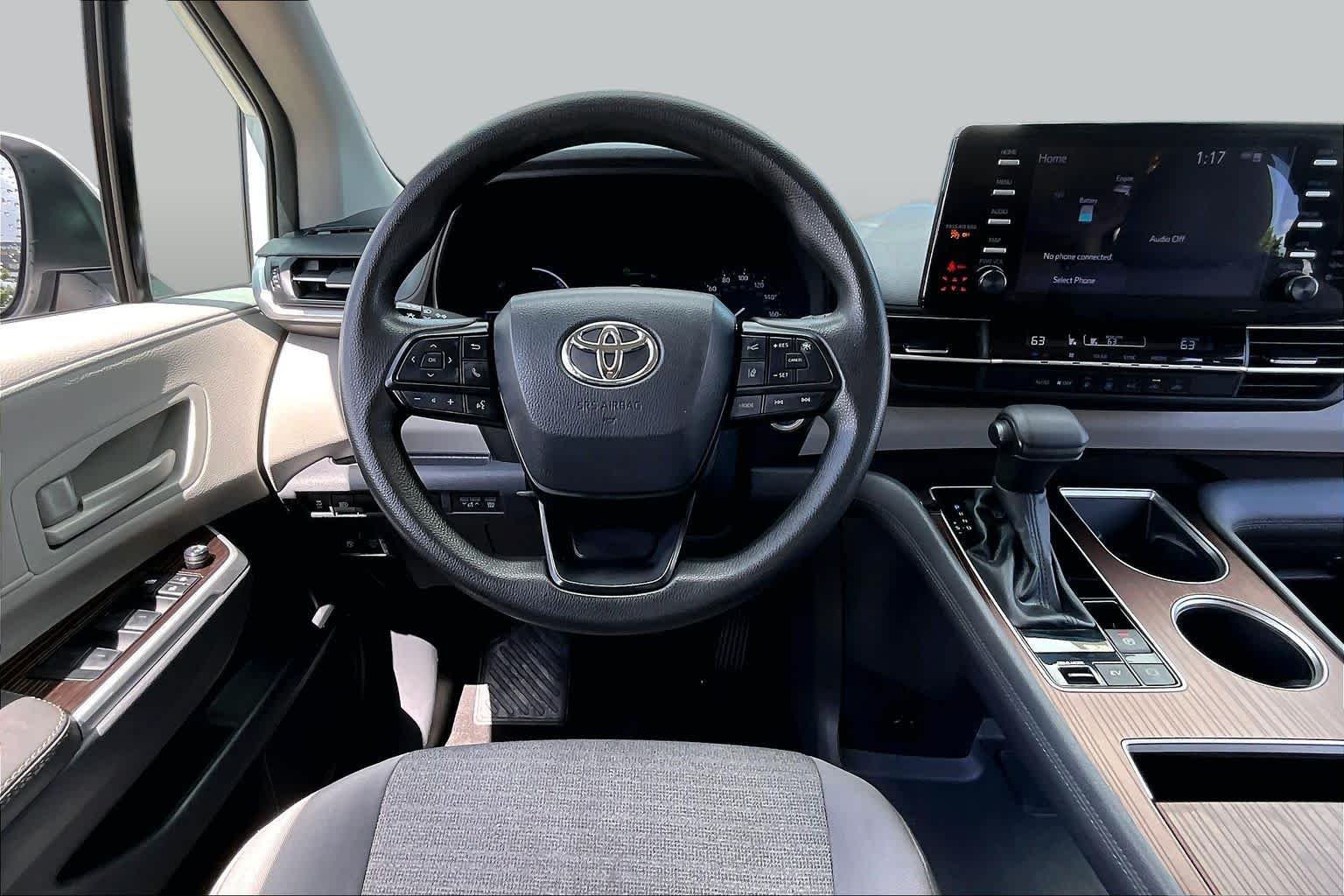 Used 2023 Ice Cap Toyota LE image 6