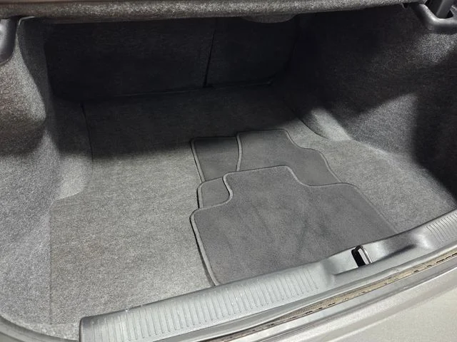 Used 2023 Gray Dodge SXT image 11