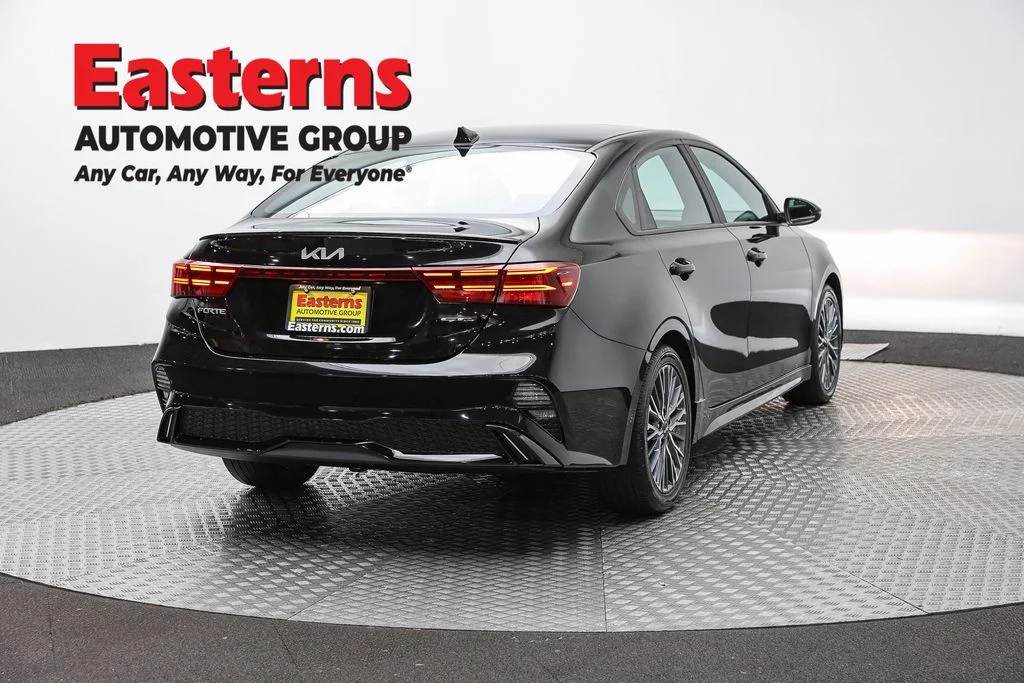 Used 2023 Black Kia GT-Line image 5