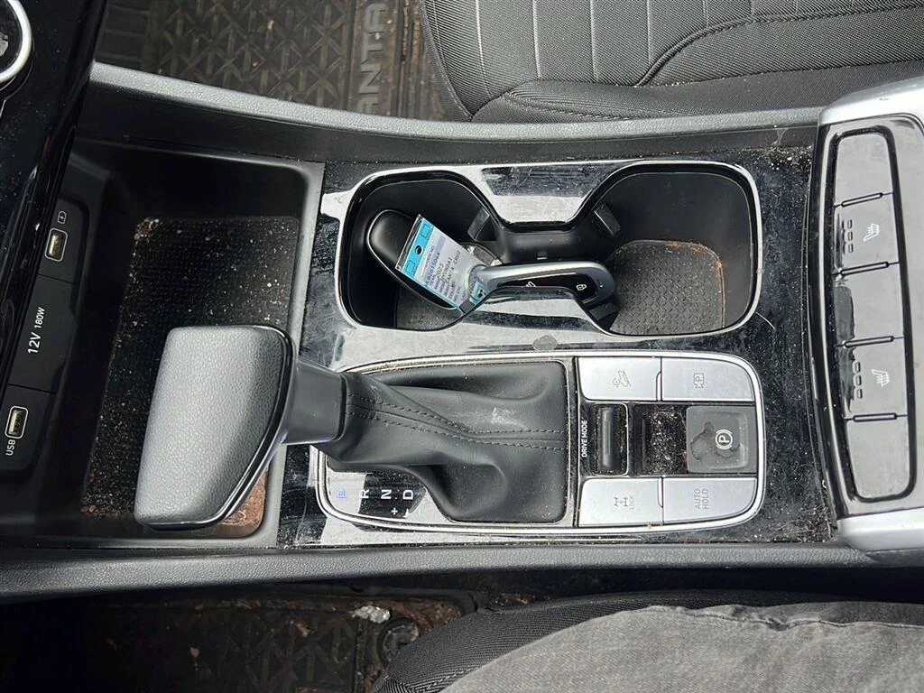 Used 2023 Hampton Gray Hyundai SEL image 5