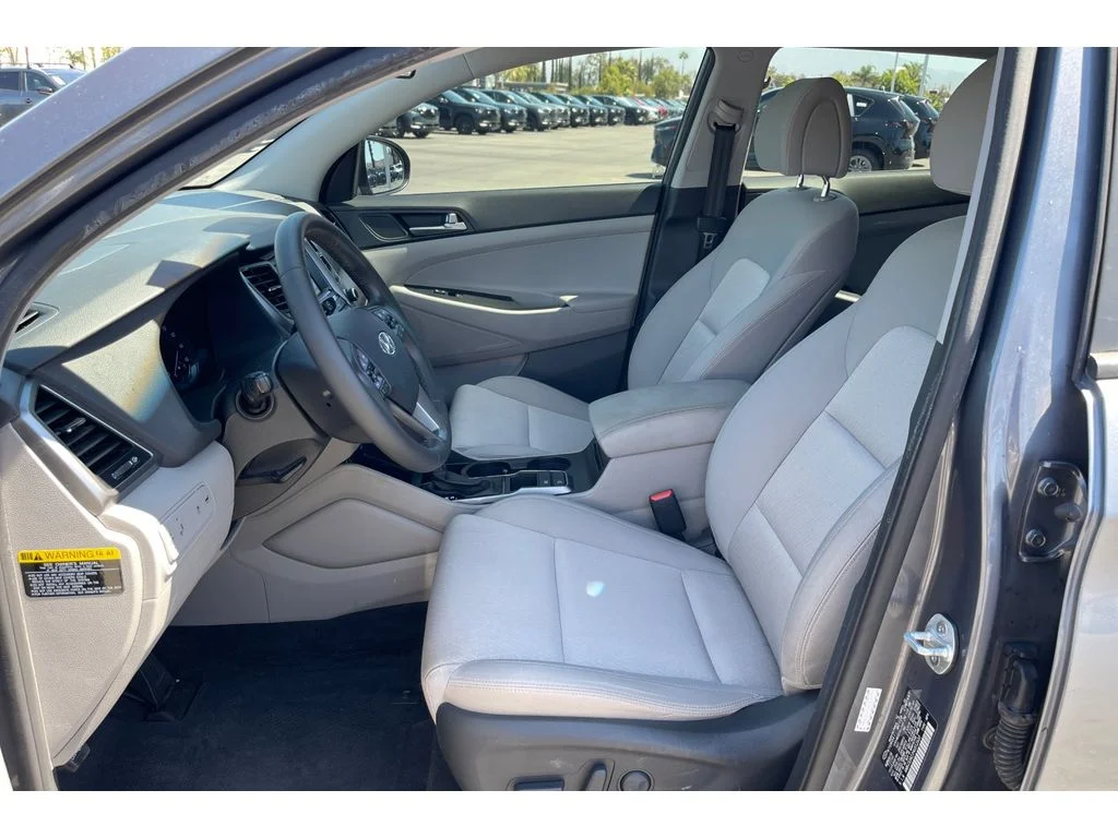 Used 2017 Coliseum Gray Hyundai Sport image 11