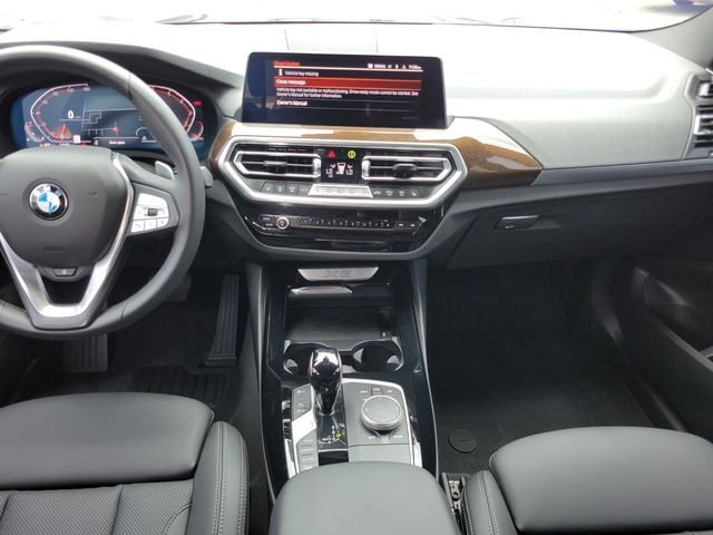 Used 2024 Gray BMW xDrive30i image 16
