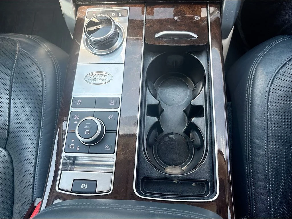 Used 2020 Fuji White Land Rover HSE image 30