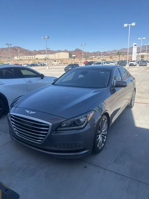 Used 2015 Gray Hyundai 5.0 image 1