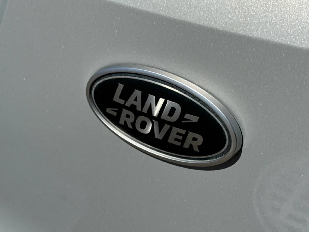 Used 2020 White Land Rover S image 13