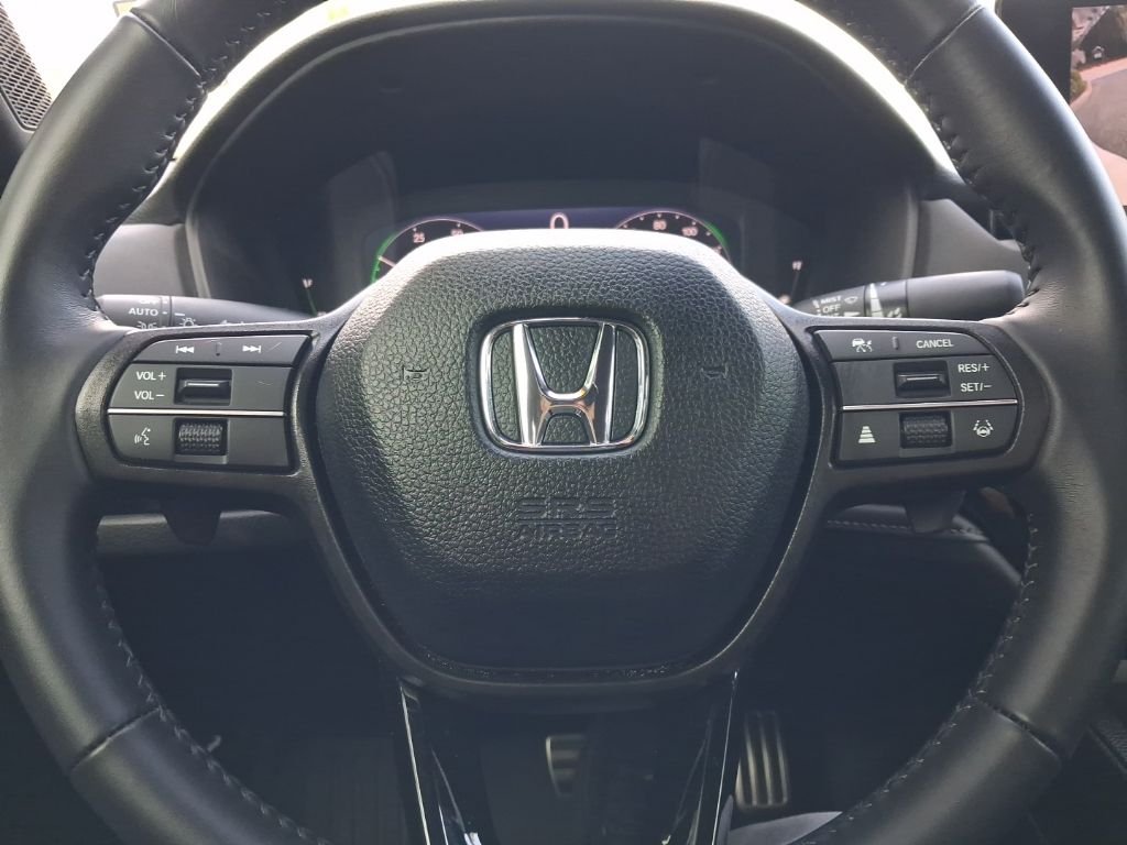 Used 2025  Honda Sport-L image 31