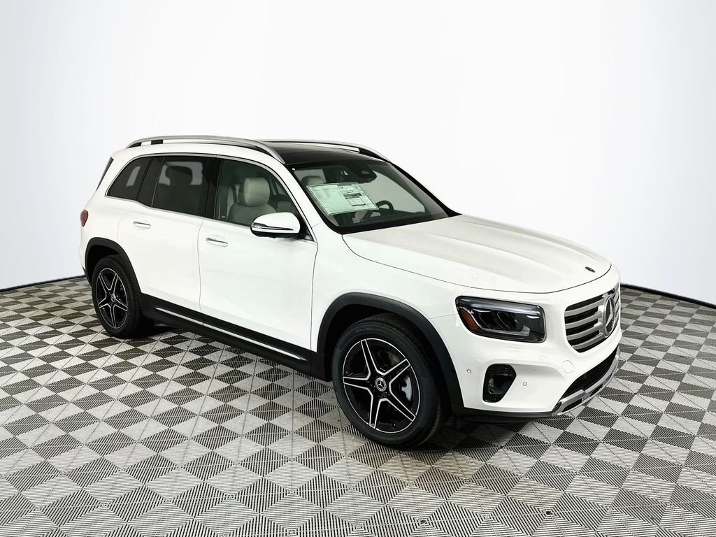 New 2026 Polar White Mercedes-Benz GLB 250 image 1