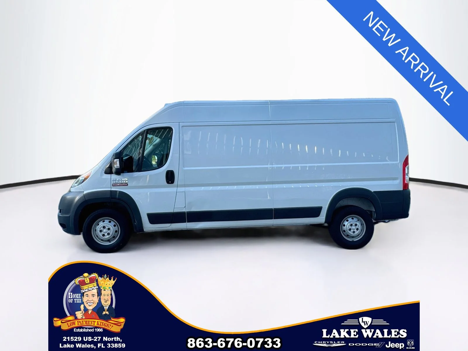 Used 2016 White Ram High Roof image 3