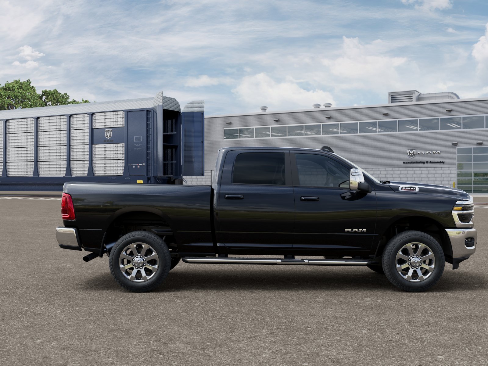 New 2026 Diamond Black Crystal Pearl-Coat Exterior Paint RAM LARAMIE image 12
