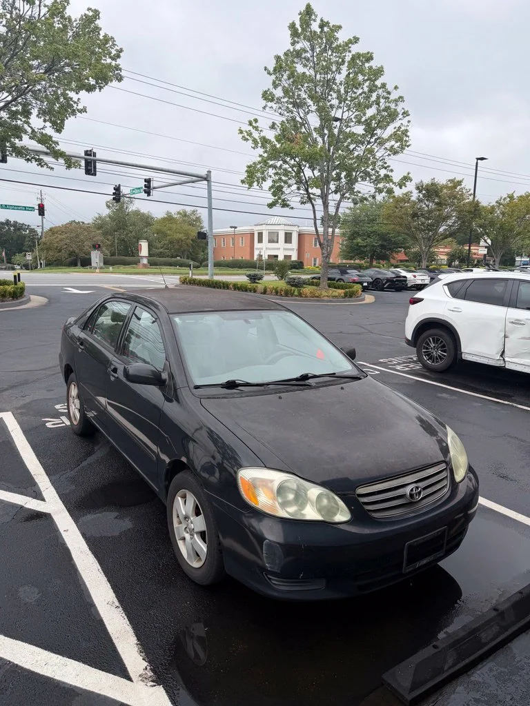 Used 2003 Black Toyota LE image 3