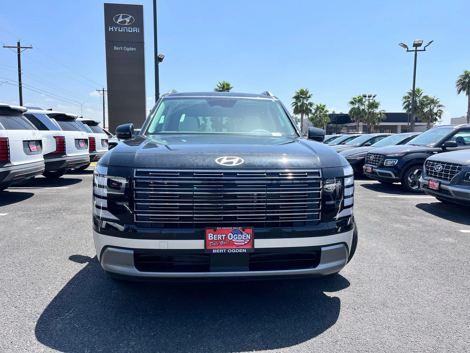 New 2026 Black Hyundai Blue SEL image 2
