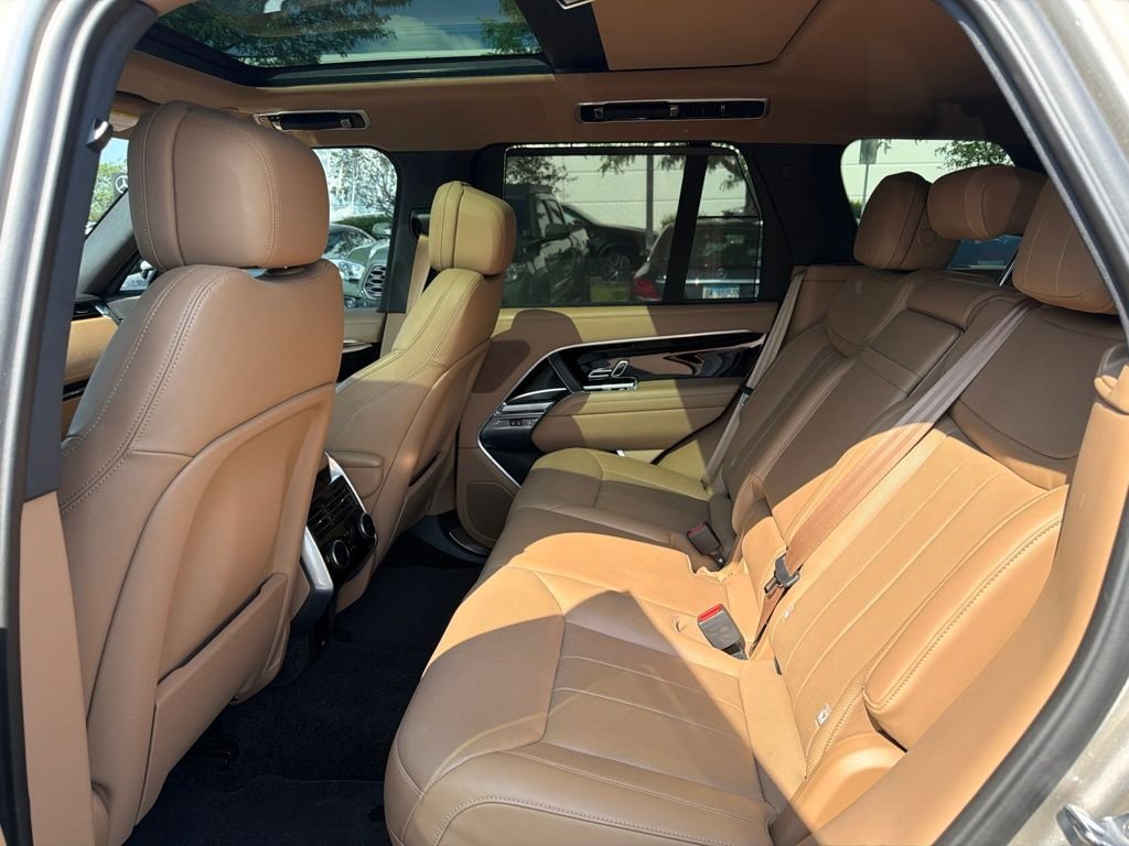 Used 2023 Gold Land Rover SE image 11