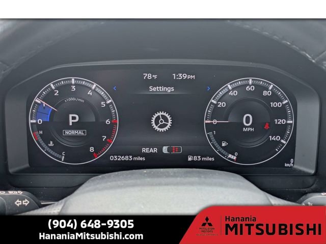Used 2024  Mitsubishi  image 32