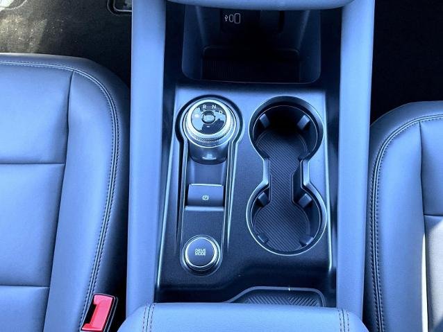 New 2027 Agate Black Metallic Ford Active image 44