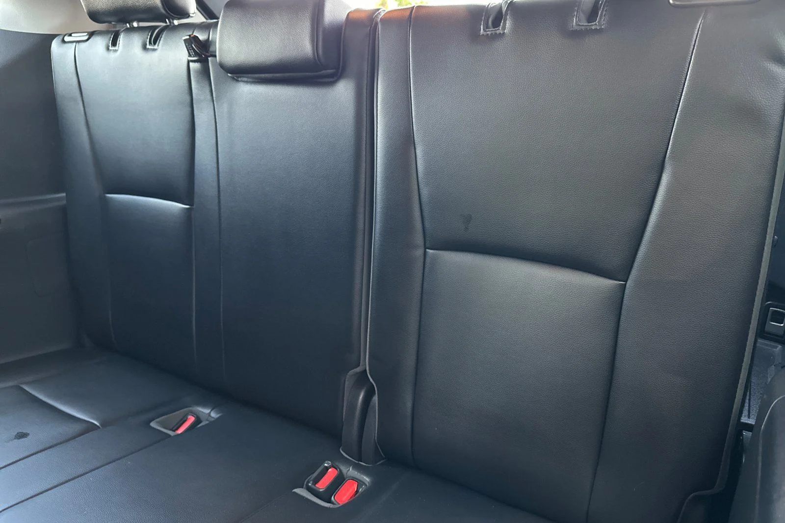 Used 2021  Toyota XLE image 19