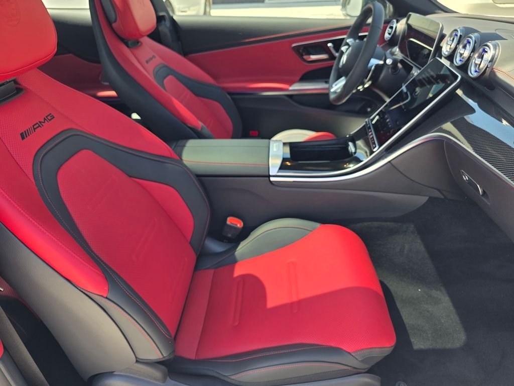New 2026 MANUFAKTUR Moonlight White Metallic Mercedes-Benz AMG® CLE 53 4MATIC+ Coupe image 20