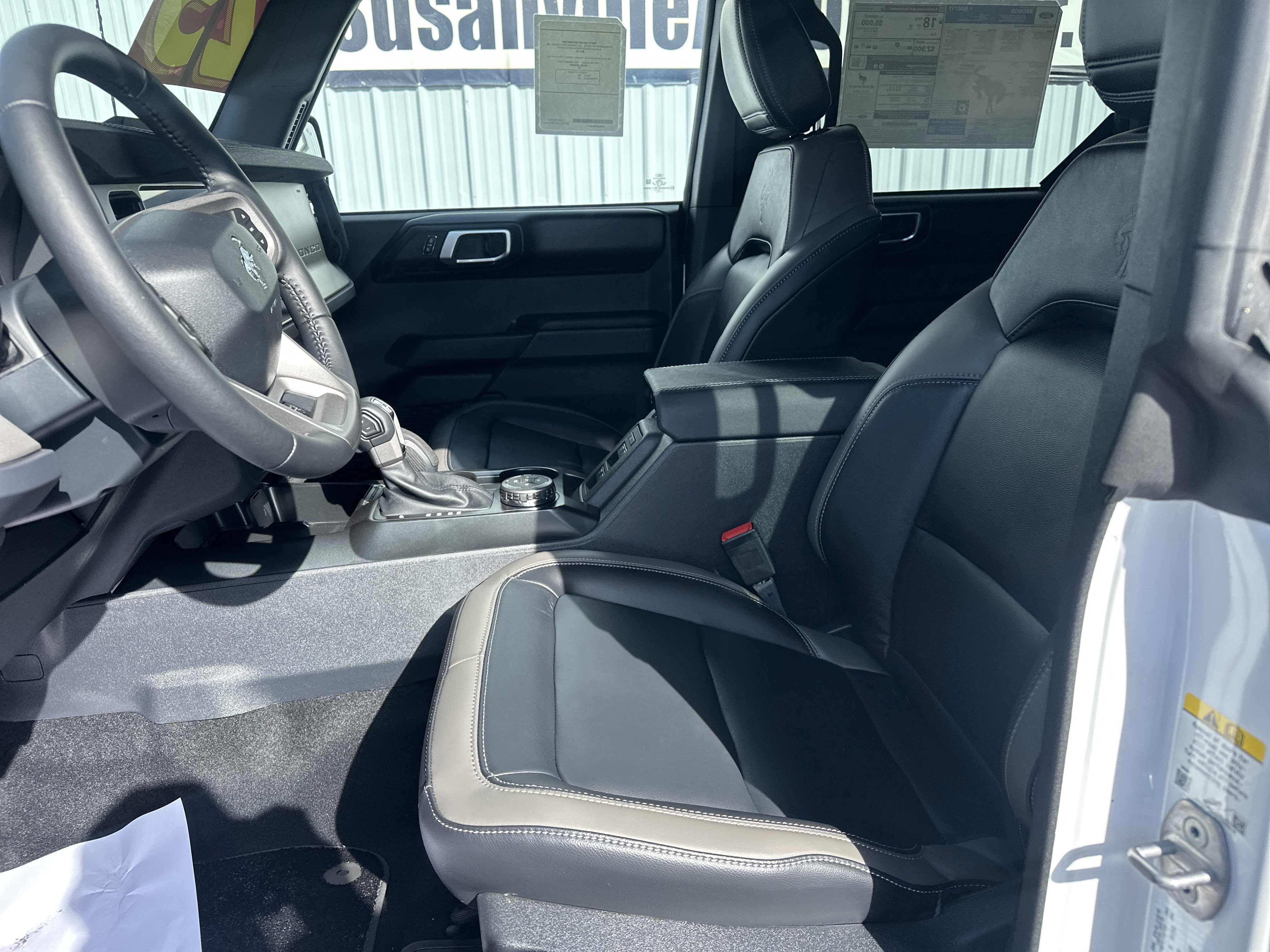 2025 Ford Bronco 4-Door Outer Banks - Photo 13