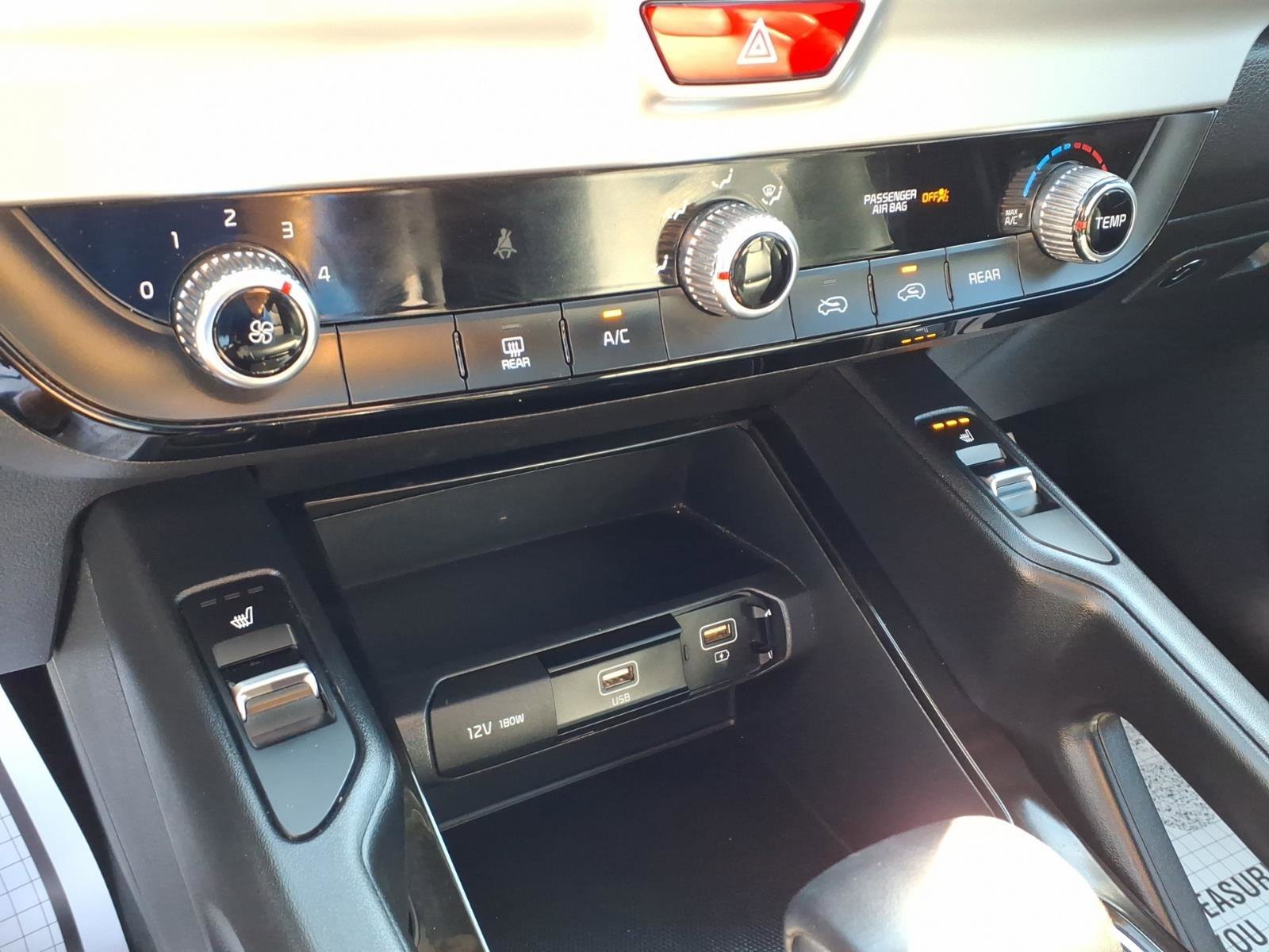 Used 2020 Snow White Pearl Kia S image 6