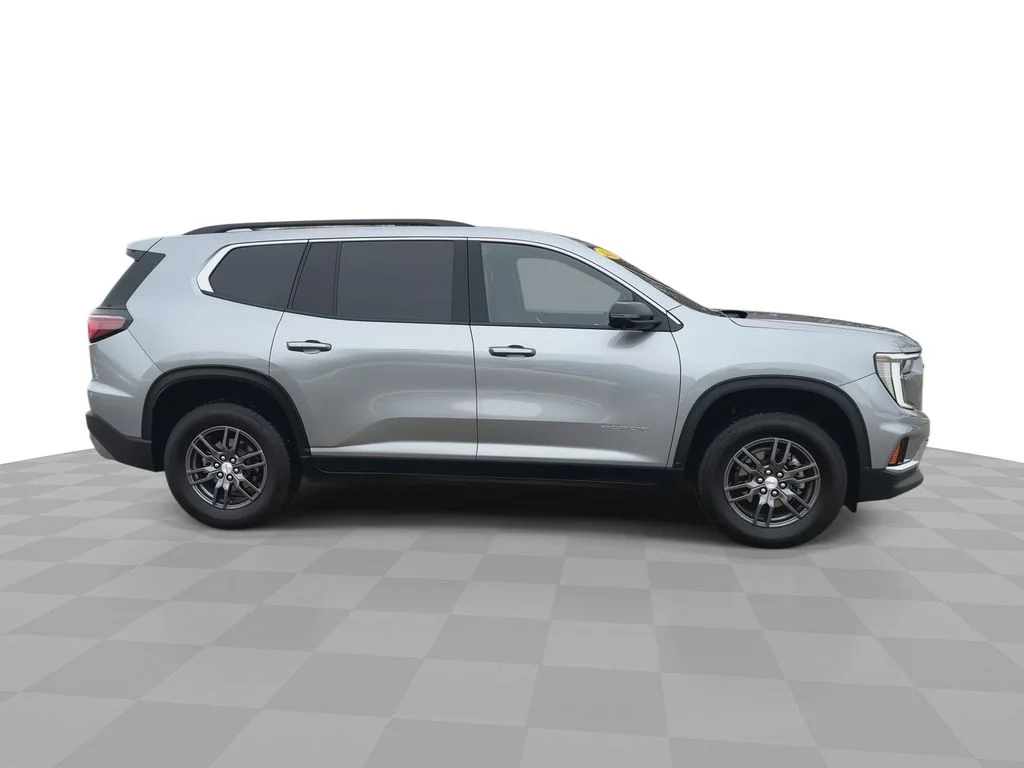 Certified Used 2025 Silver GMC Elevation image 9