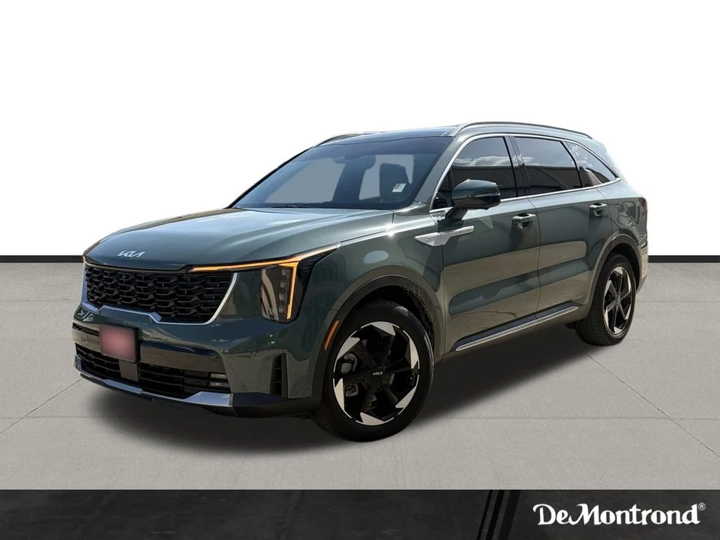 Used 2025 Cityscape Green Kia SX Prestige image 1