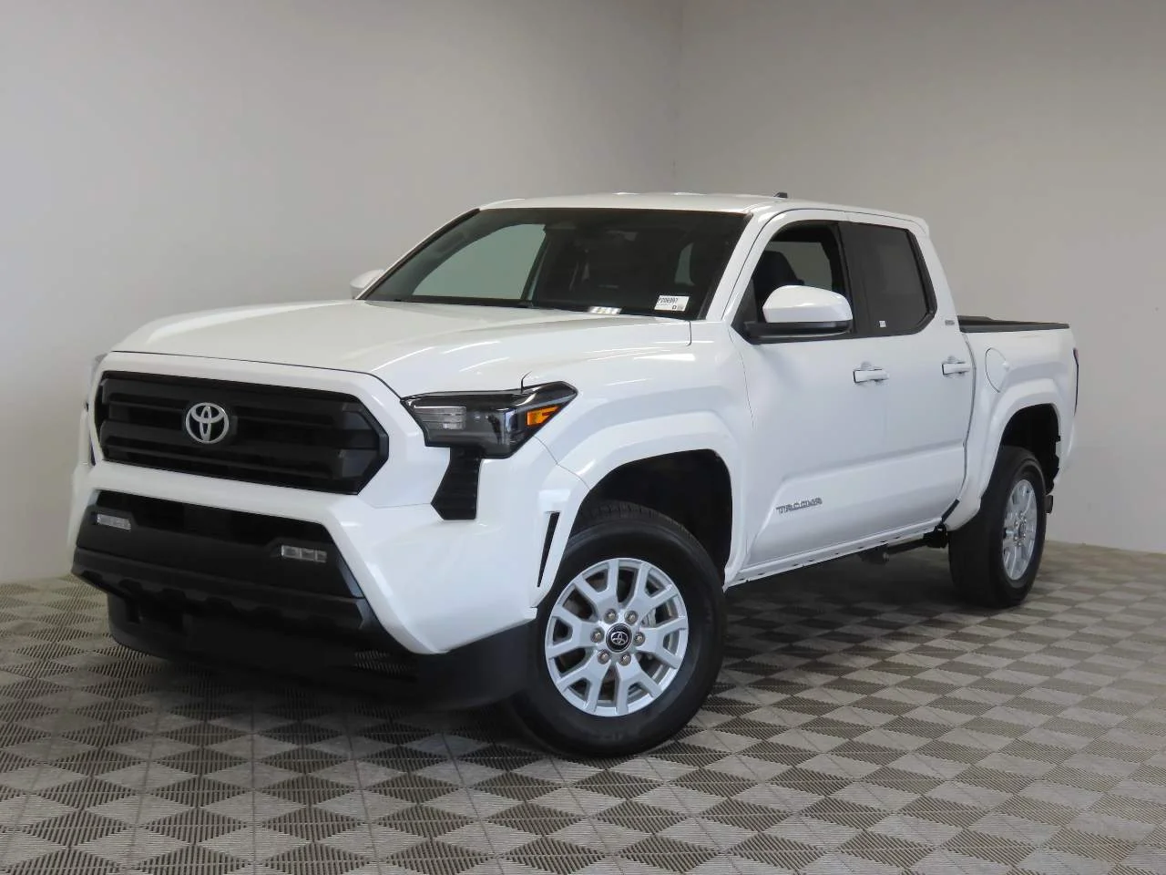 Used 2025 Ice Toyota SR5 Crew Cab image 1