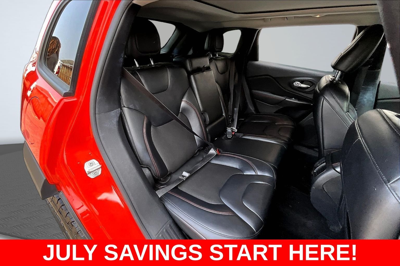 Used 2021 Orange Jeep Trailhawk image 27