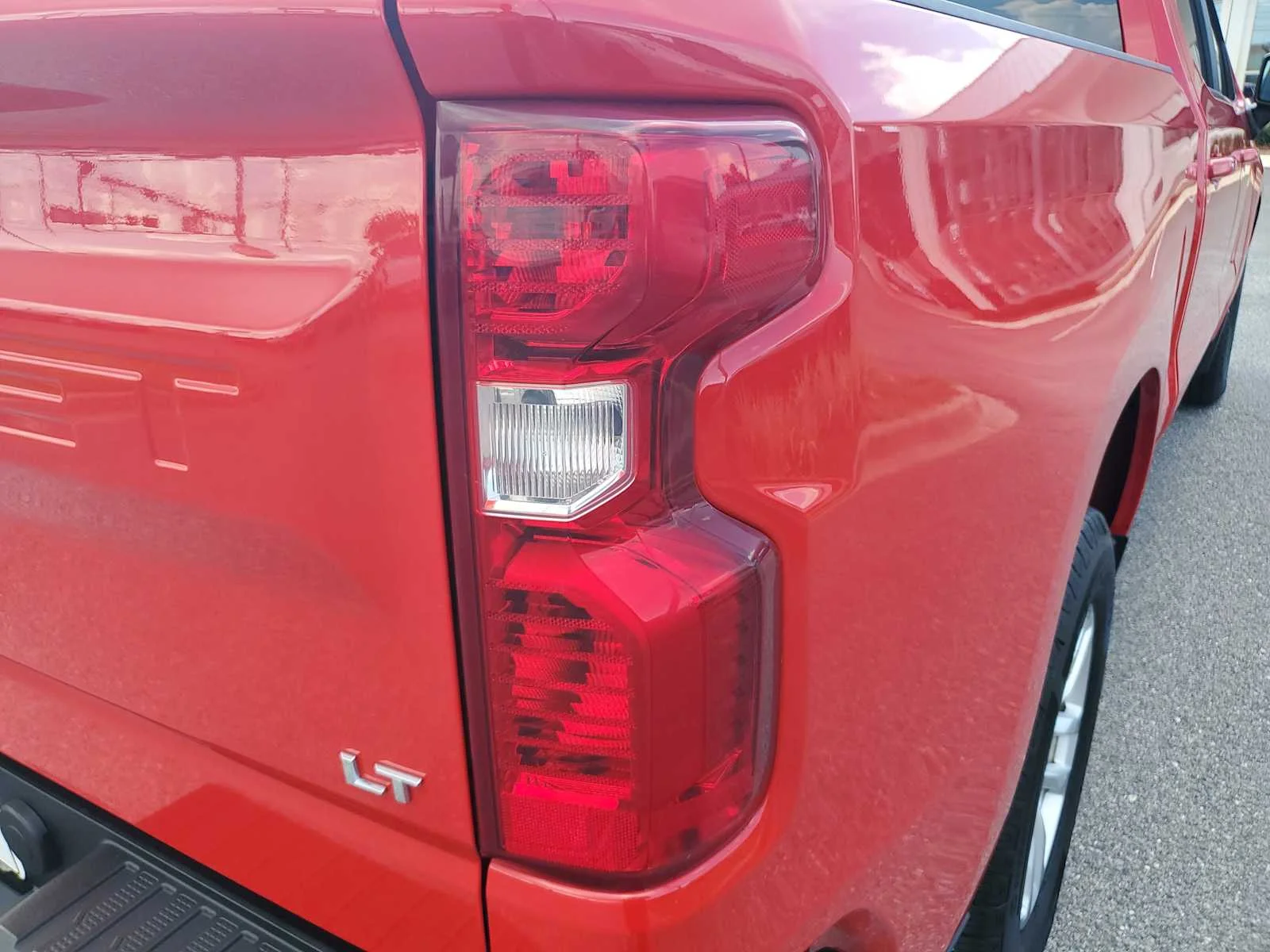 Used 2019 RED HOT Chevrolet LT image 14