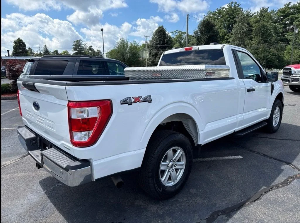 Used 2022 White Ford XL image 5