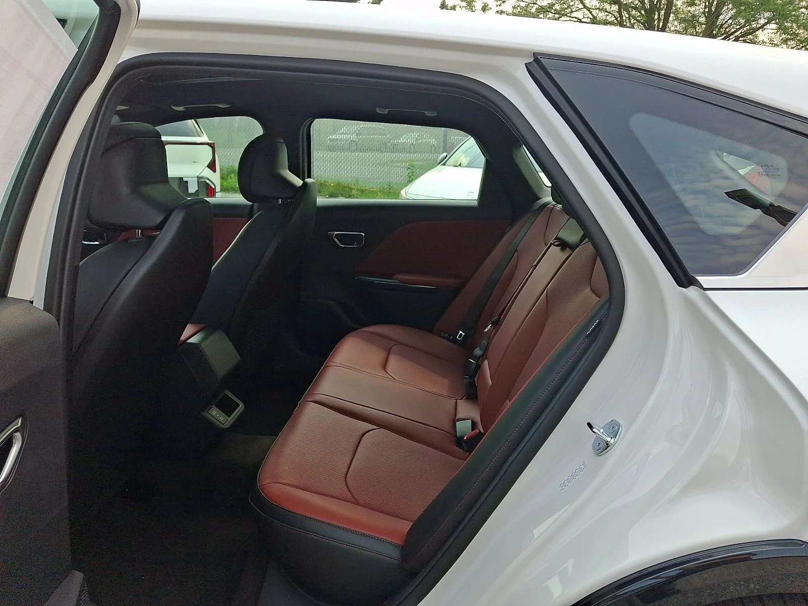 New 2026 White Kia GT-Line image 8