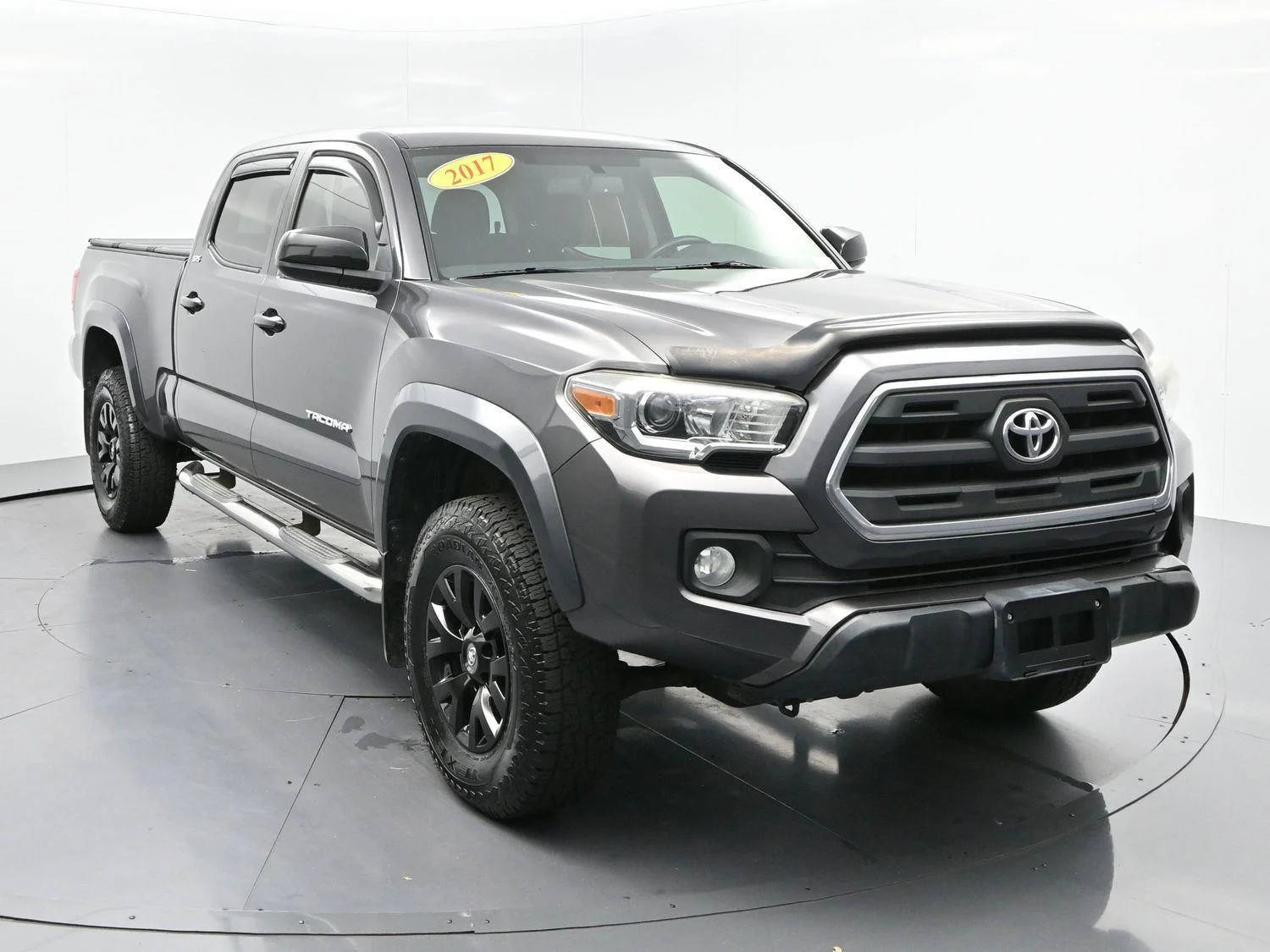 Used 2017 Magnetic Gray Metallic Toyota SR5 V6 image 2