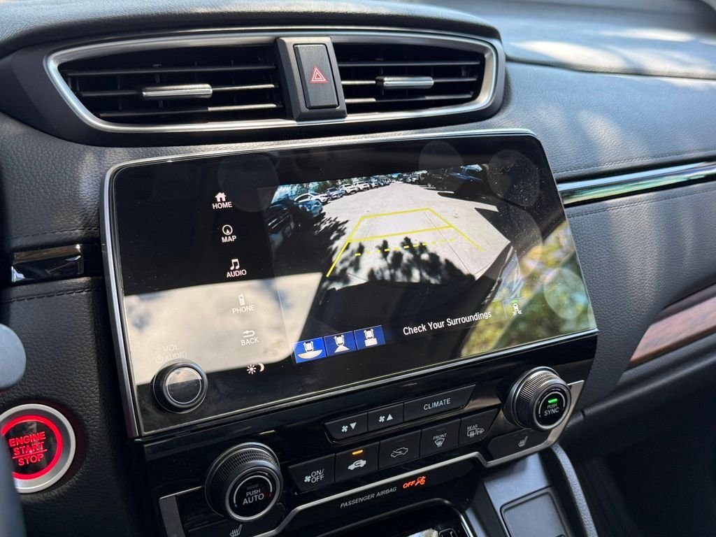 Used 2018 Lunar Silver Metallic Honda Touring image 23