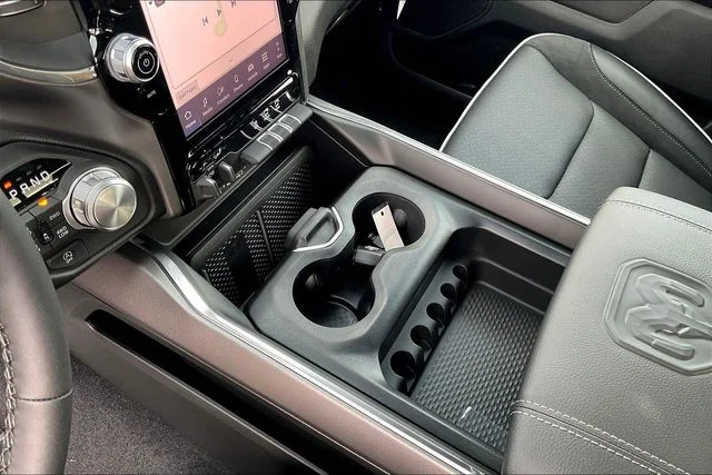 2026 RAM 1500 Laramie - Photo 8